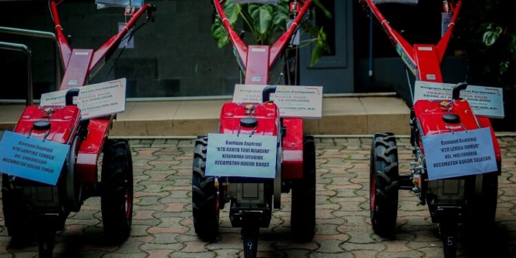 Petani Kota Bogor Kembali Mendapat Bantuan dari Kementan dan DPR RI