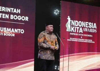 Hari Pahlawan, Bupati Bogor terima penghargaan “Outstanding Regional Leader”Pahlawan Inspiratif Percepatan pembangunan