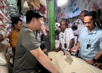 Bulog cek harga pangan jelang nataru di pasar cibinong