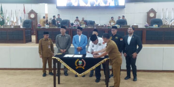 DPRD Banten Sahkan Dua Raperda Ketenagakerjaan dan Penyertaan Modal Bank Banten