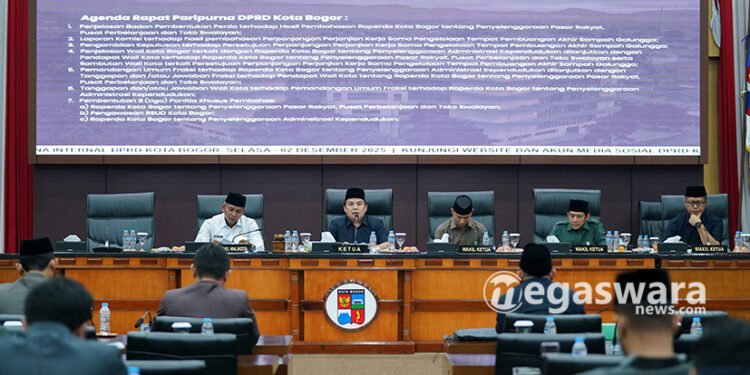 Rapat Paripurna DPRD kota bogor Bahasan Raperda Pasar