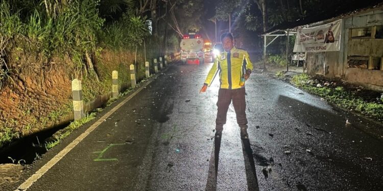 Jalur Cikarang Kembali Telan Korban, Pemotor Tewas Usai Tabrak Truk Box