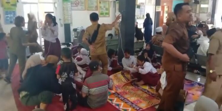 uluhan Siswa SD di Cidadap Sukabumi Dilarikan ke Puskesmas