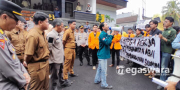 Kualitas Pengerjaan Jalan Buruk, BEM PTNU Soroti Dugaan Pemborong Abal-Abal