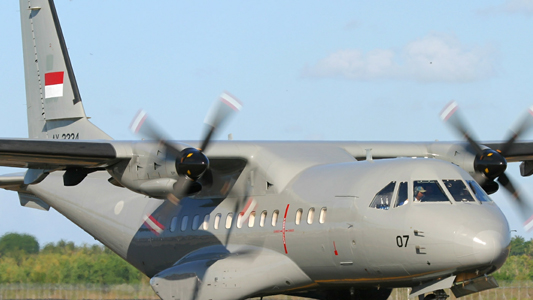 Pesawat CN-235 buatan Indonesia