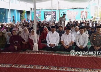 Bupati Asep Japar Hadiri Bakti Sosial dan Tabligh Akbar di SMA At Tijaarah Kadudampit Sukabumi