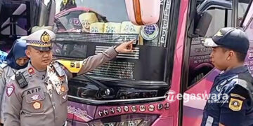 Ramp Check Armada Lebaran, Petugas Temukan Bus Tak Laik Jalan