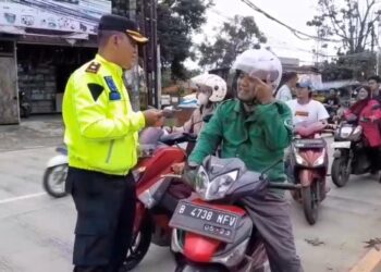 Polisi Bagi-bagi Gembok Gratis, Antisipasi Aksi Curanmor