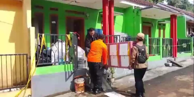 Penghuni Rumah Kos di Sukabumi Lakukan Evakuasi Mandiri Antisipasi Longsor Susulan