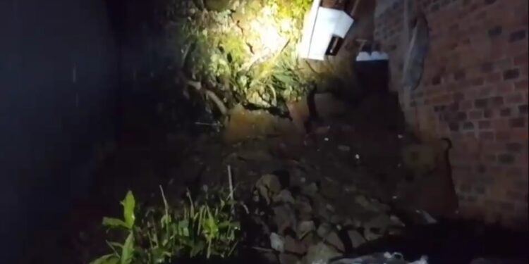 BPBD Mitigasi Penyebab Longsor Menimpa Rumah Kos di Kabupaten Sukabumi