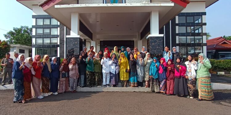 Kecamatan Ciomas Laksanakan Upacara Peringatan Hari Kartini 2026