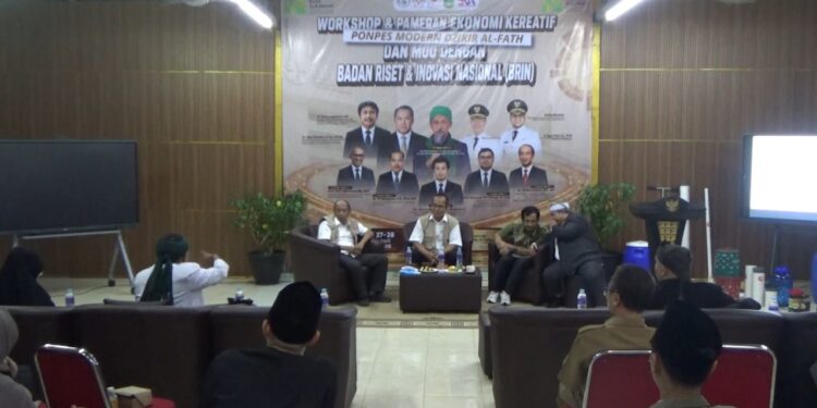 Ponpes Modern Al-Fath Sukabumi Bersama BRIN Uji Ilmiah Tujuh Ramuan Obat Herbal Umur Puluhan Tahun