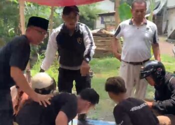 Kapolsek Dramaga Pimpin Penggerebegan Penjual Tramadol, 2 Tsk Diamankan Beserta Barang Bukti