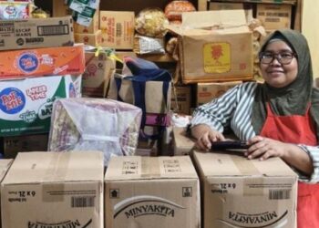 Perum BULOG Kantor Cabang Bogor Bersama Satgas Pangan Salurkan Minyakita ke Pasar SP2KP di Bogor dan Depok