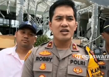 Polisi Perikasa Tiga Saksi Ledakan Cafe Di Gunung Putri