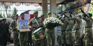 Jenazah Kopda Anumerta Farizal Romadhon Pasukan Perdamaian di Libanon Dimakamkan di TMP Giripeni, Wates