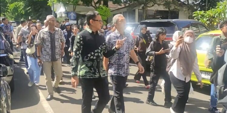 Wamendagri Bima Arya Pantau Penerapan WFH ASN Di Kota Bogor
