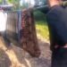 Viral! Sejumlah Warga di Jampang Tengah Terpaksa Menandu Seorang Pasien Menuju Ambulance