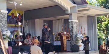 Anggota DPRD Dadang Hermawan Berikan Bantuan Seragam Paskibraka Pembukaan SMANIC Cup XXIII 2026