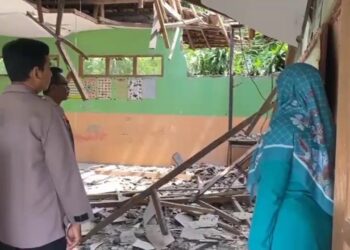 Kepala Dinas Pendidikan Kabupaten Sukabumi Tinjau Lokasi SDN Ciganas Ambruk