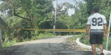 Longsor Tutup Sungai Cipetir Dan Hancurkan Bangunan Wisata Cinekol, Jalan petir Babakan Gadog Butuh Perbaikan dan Ditutup Total