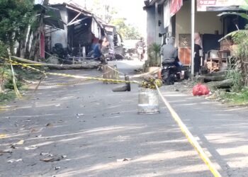 Longsor Susulan Tutup Sungai, Rusak Akses Jalan dan Fasilitas Warga