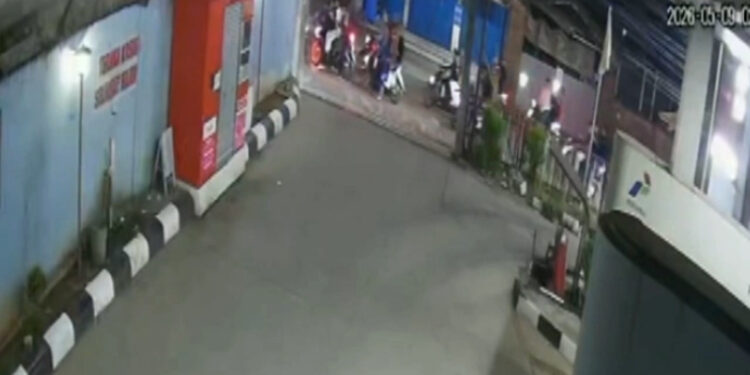 TAURAN REMAJA DI BOGOR TEWASKAN SATU ORANG ASAL BEKASI