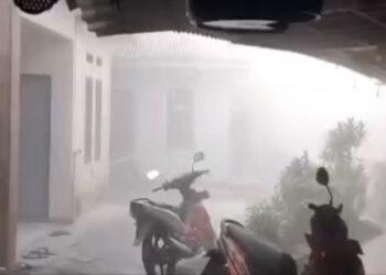 Debu dari Pabrik Sembur Permukiman, Puluhan Rumah Warga di Kemang Bogor Terdampak