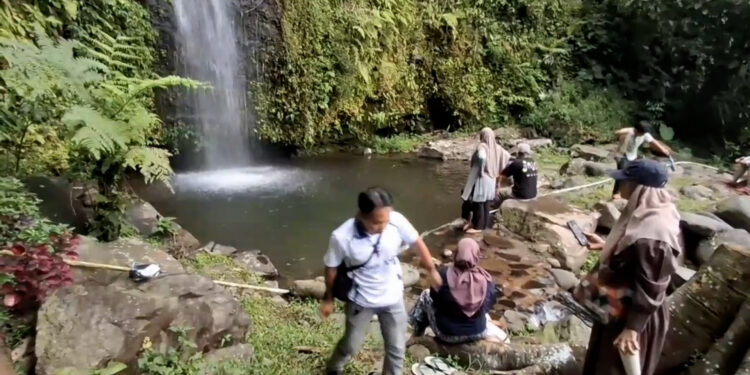 Curug Bidadari Pasir Kaca Jadi Destinasi Favorit Wisata Alam di Cijeruk Bogor