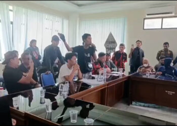 Orang Tua Siswa Demo SMPN 1 Rancabungur, Tuntut Kepala Sekolah Mundur