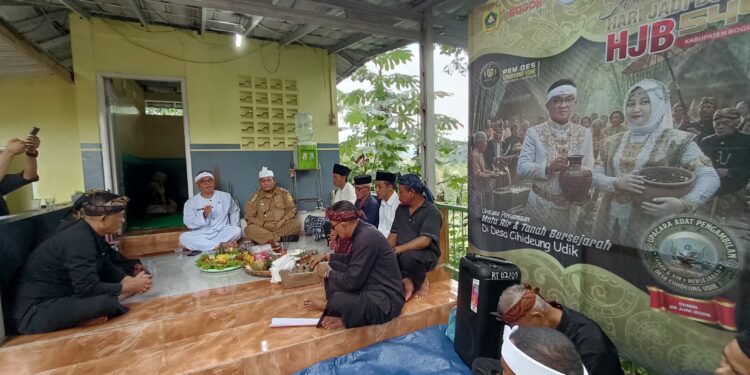 Upacara Adat Pengambilan Air dan Tanah Bersejarah di Cihideung Udik, Wujud Penghormatan Jejak Leluhur Tajimalela