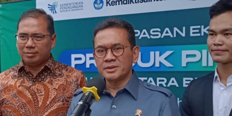 Usai Hadiri Campuspreneur IPB, Menteri Perdagangan Pastikan Stabilitas Harga Minyak Goreng dan Luncurkan Subsidi Kedelai Untuk Pengrajin