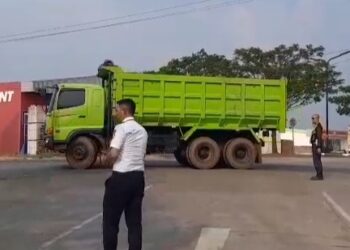 Jalan Menuju Tenjo Kembali Aman Dan Lancar, Kendaraan Sumbu 3 Diputar Balik, Portal Pembatas Akan Dipasang Secara Permanen