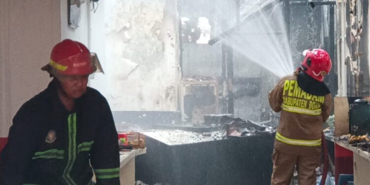 Kebakaran Restoran Diduga Akibat Kebocoran Gas, Tiga Kios Terdampak