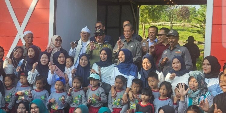 Wamenko Pangan Hanif Faisol : Produksi Susu Nasional Masih Jauh dari Kebutuhan, Perlu Langkah Terpadu Lintas Kementerian 