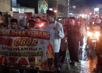 Ribuan Warga Desa Kemang Meriahkan Pawai Obor Sambut Tahun Baru Islam 1448 Hijriah
