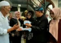 Pemerintah Kecamatan Cibinong, menggelar prosesi pengambilan air dan tanah atau Ngala Cai jeung Taneh di wilayah bersejarah Karadenan