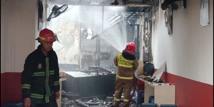 Gas Bocor, Rumah Makan Ayam Geprek dan 3 Kios di Ciomas Bogor Hangus Terbakar