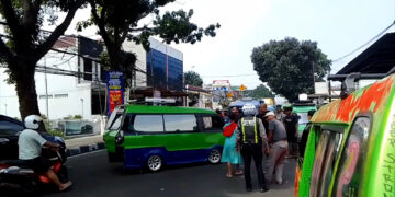 Sopir Angkot Trayek 21 Demo di Dishub Kota Bogor, Minta Bus Stop Biskita Dievaluasi