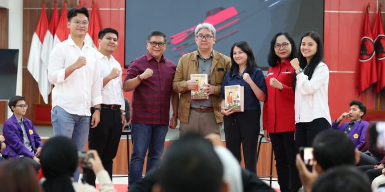 Bahas Keresahan Gen Z di Public Pulse 28, Hasto Kristiyanto Ajak Anak Muda Bangun Kepemimpinan Intelektual