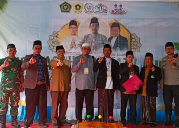 Pawai Ta’aruf Buka Meriah MTQ Tingkat Kecamatan Tenjolaya, Ponpes Darul Mizan Jadi Pusat Syiar Al-Qur’an
