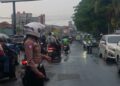 Jalan Raya Tajur Macet Dua Arah, Ipda Nur Widodo Terjun Urai Kepadatan