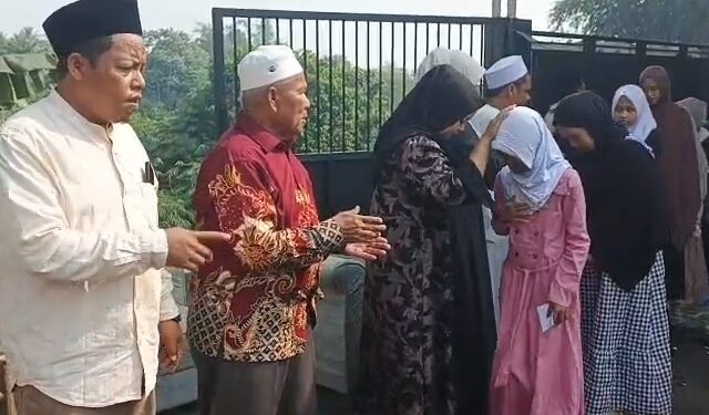 Lebih Dua Dekade Berbagi, Tradisi Mulia Keluarga H Senan-Hj Lilis untuk Anak Yatim Petir