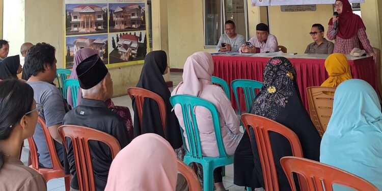 Pemdes Mekajaya Salurkan BLT DD Triwulan Ke-2, 30 KPM Lansia Terima Bantuan,Langkah Nyata Ringankan Beban Hidup