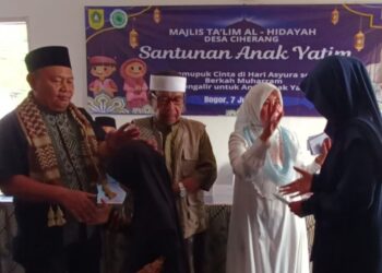 Majelis Ta’lim Al Hidayah Desa Ciherang, Ajang Pengajian Selasa Khusus Dibalut Kebersamaan Anak Yatim