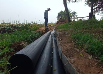 Bantuan Pipanisasi Kementan Perkuat Pengairan Kelompok Tani Lestari Harapan Damai Di Sukadamai