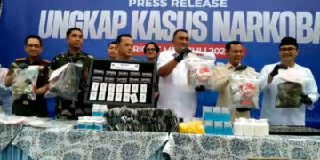 Polres Bogor Gerebek Dua Gudang, Jutaan Butir Obat Keras Disita