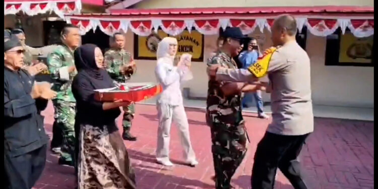 Polsek Nanggung Dapat Kejutan Dari TNI Dan Forkopimcam Di Hari Bhayangkara ke-80