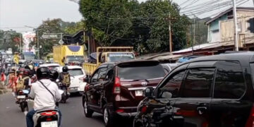 Arus Wisatawan Ke Puncak Ramai Lancar Saat Libur Sekolah