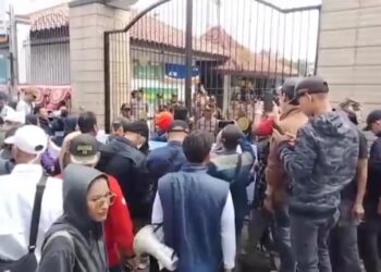 Ratusan Wartawan Demo Di Kejari Kabupaten Sukabumi Desak Kasi Intel Dicopot